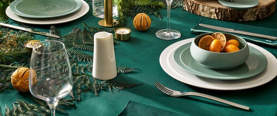 Tavolo Degrenne per feste verde smeraldo