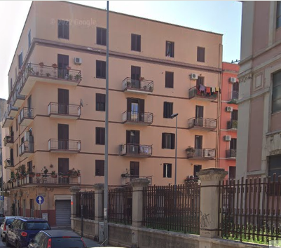 La palazzina crollata in via De Amicis nelle immagini di gmaps precedenti alla tragedia